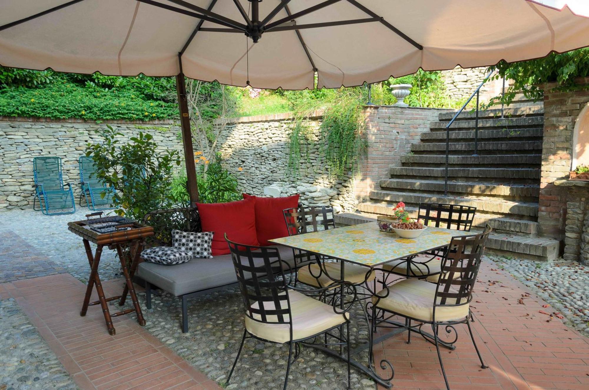 Villa La Favorita 알바 외부 사진