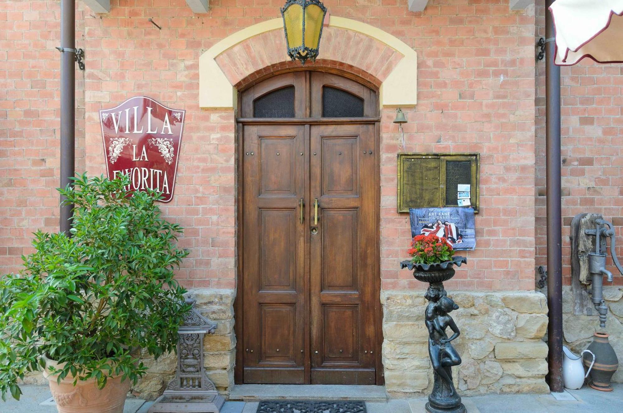 Villa La Favorita 알바 외부 사진